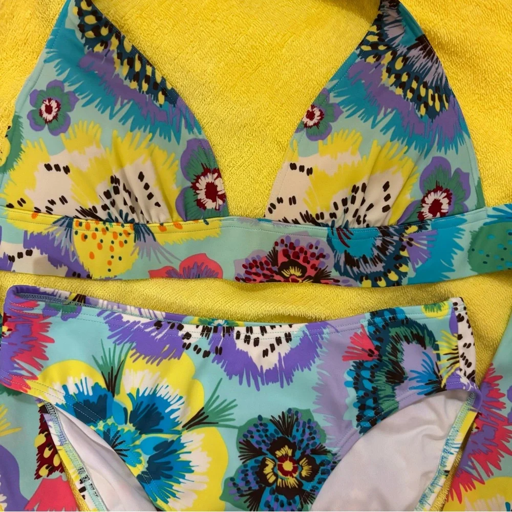 Victoria's Secret Multi Color Bottom Mid Rise Bikini top with removable padding